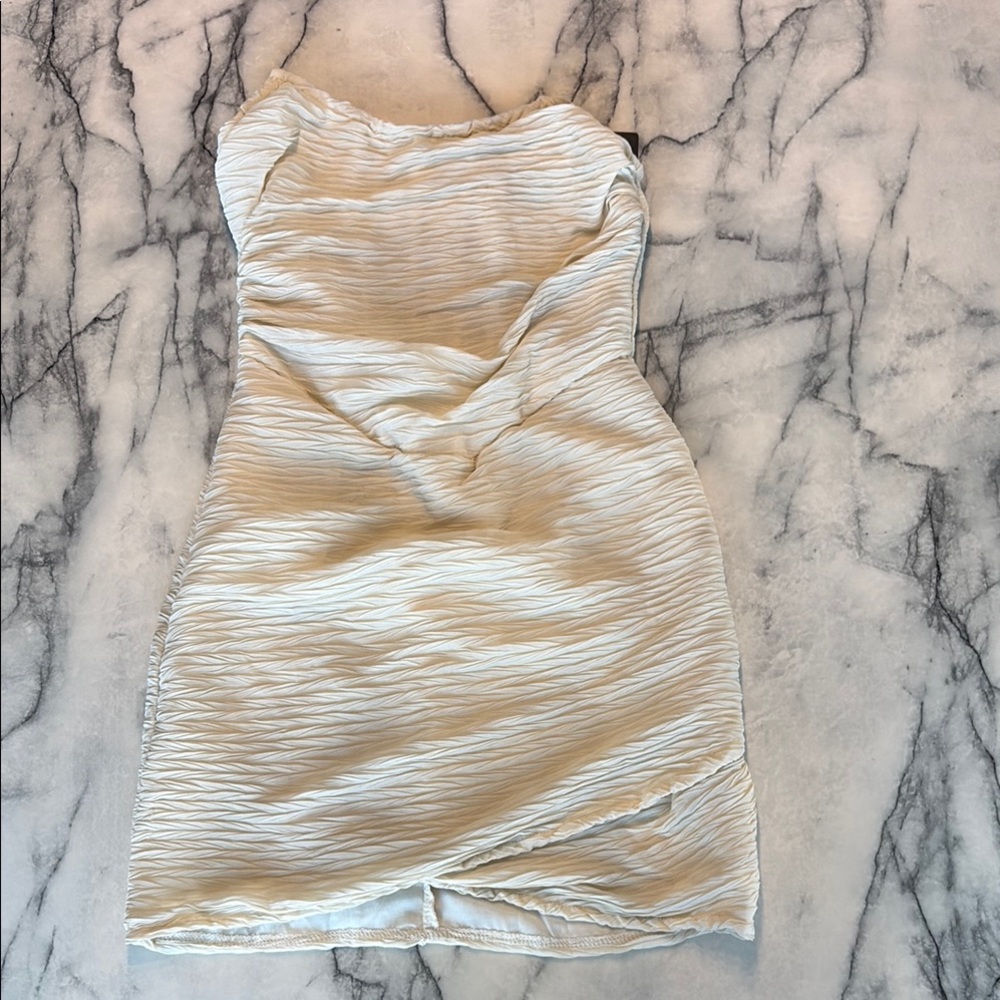 PrettyLittleThing Gold One Shoulder Bodycon Mini Dress